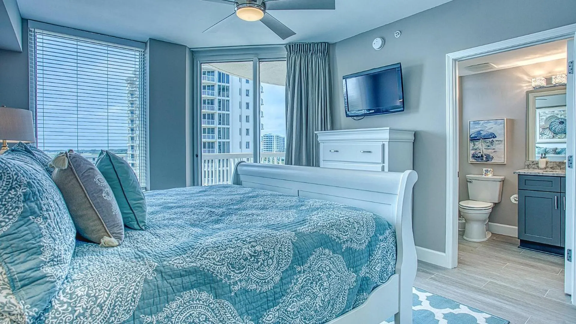St Maarten 701 A Completely Remodeled Beach Front Condo Destin 0*,