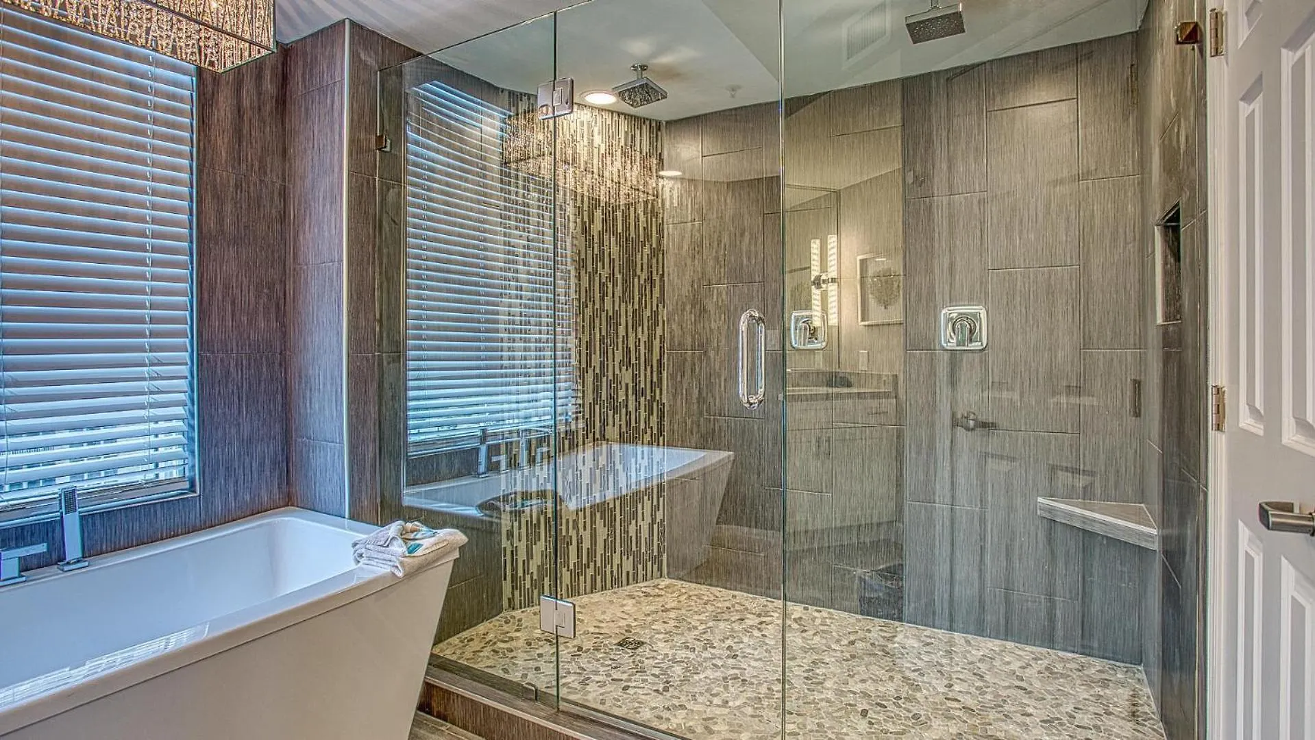St Maarten 701 A Completely Remodeled Beach Front Condo Destin